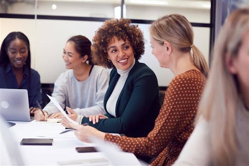 How Women in Leadership Break Barriers and Transform Workplaces